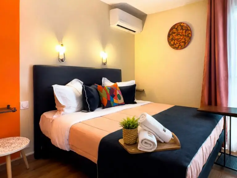 Chambre Twin de l’Hôtel L’Étoile Aéroport-A61 à Carcassonne